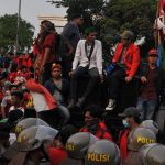 Demonstrasi di Gedung DPR RI, Mahasiswa Tolak Revisi UU KPK dan Pengesahan RKUHP