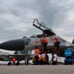 Ketua DPR RI Salurkan Bantuan Untuk Masyarakat Bali Terdampak COVID-19