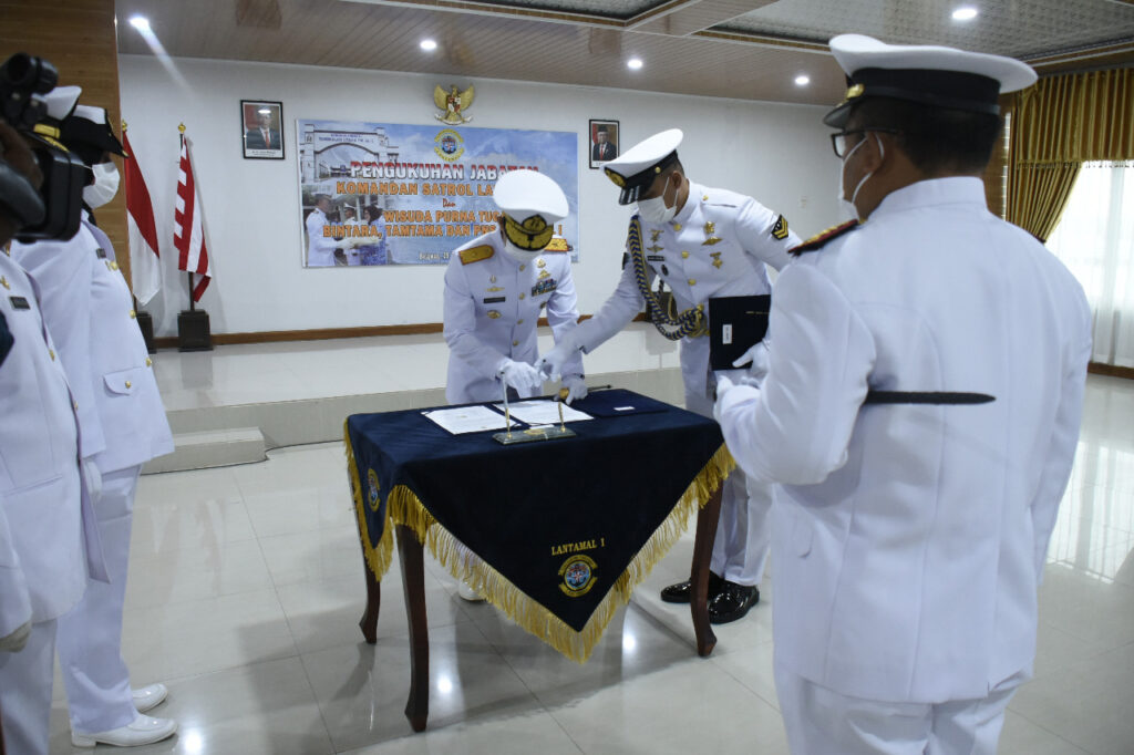 Komandan Pangkalan Utama TNI Angkatan Laut I (Danlantamal I) Belawan ...