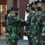 Danrem Merauke Serahkan Bingkisan Panglima TNI Kepada Prajurit Kolakops Korem 174 Merauke