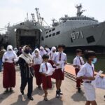 TNI Angkatan Laut Bersama CBS Jalasenastri Seskoal Kembali Melaksanakan Serbuan Vaksinasi Pelajar Usia 12-17 Tahun