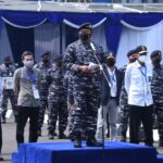 Satlinlamil 2 Surabaya  Tidak Kalah Gencar  Gelar Serbuan Vaksin Maritim  TNI AL