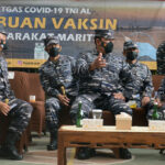 Dalam Rangka International Maritime Security Symposium (IMSS) 2021, TNI AL Gelar  Vaksinasi Covid-19 dan Beri Bansos Masyarakat Maritim Kalibaru Jakarta Utara