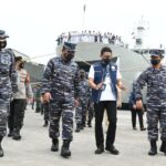 KSAL dan Ketua Komisi I DPR RI Tinjau Serbuan Vaksinasi di Lantamal I Belawan