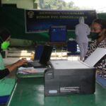 TNI AL Peduli Berbagi Vaksinasi Para Atlet Peparnas Papua