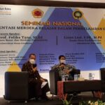KSAL Sematkan Brevet Kehormatan Hidro-Oseanografi TNI AL Kepada Menkomarves RI