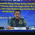 DANPUSLATPURMAR 6 Antralina Pimpin Upacara Kenaikan Pangkat