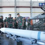 Di Tengah Longsor Susulan, Prajurit Kodam I/BB Terus Berjibaku Cari Korban Bencana Serasan