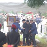 Dukung Peningkatan Recycle Rate secara Nasional, Le Minerale Serahkan Tambahan Mobil Penjemputan Plastik & Galon PET ke POPI