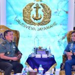 Sambut – Lepas KRI Frans Kaisiepo-368 di Jeddah