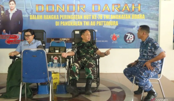 Lanud Pattimura Gelar Donor Darah Peringati HUT ke-78 TNI AU