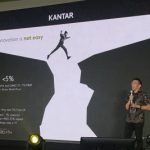 Warga Jombang Protes Kenaikan PBB 400 Persen dengan Bayar Pajak Pakai Uang Koin Satu Galon