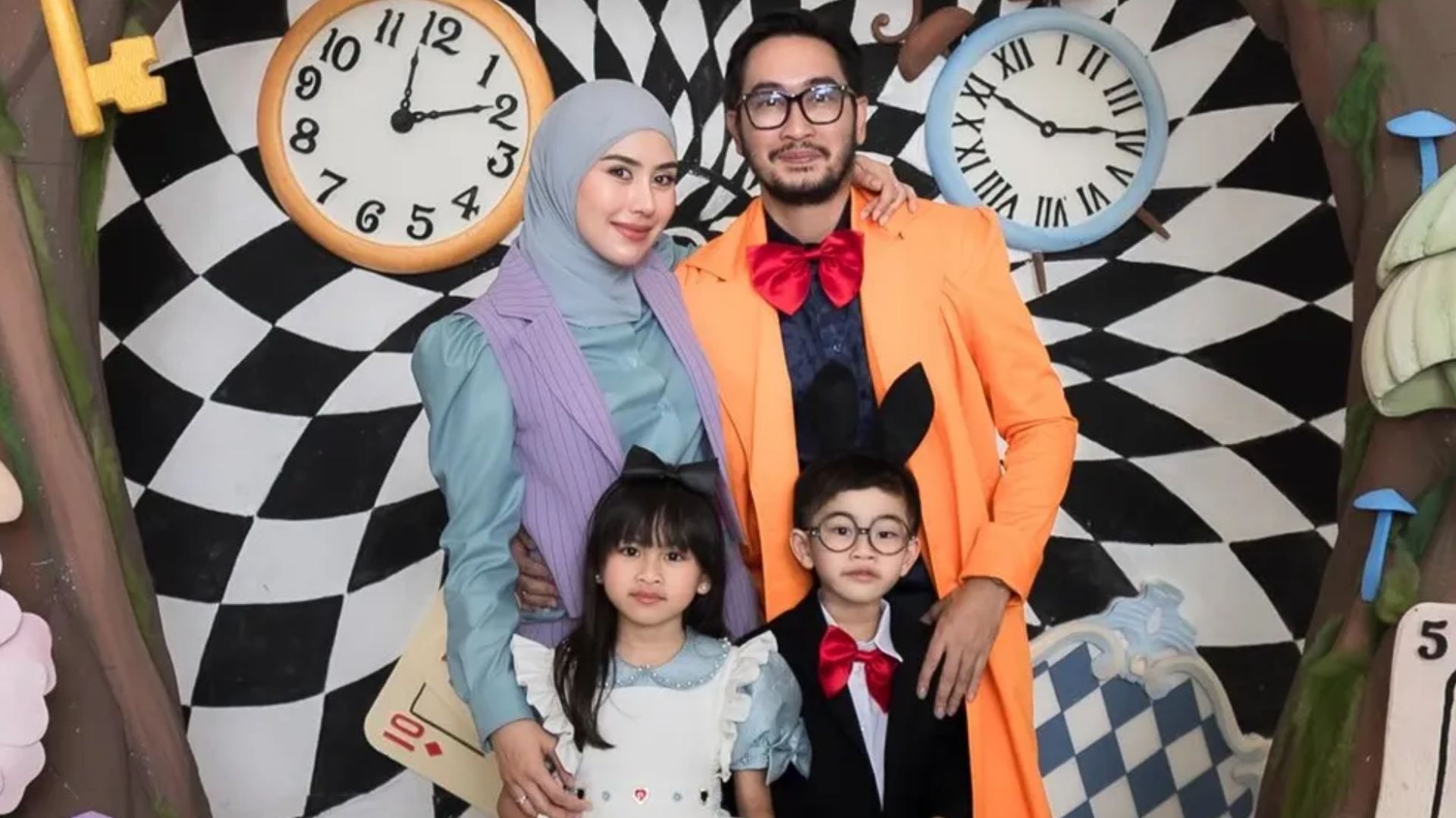 Mengungkap Fenomena Keluarga Kembar di Dunia Selebriti Tanah Air: Menanti Kabar Bahagia Chelsea Olivia dan Glenn Alinskie