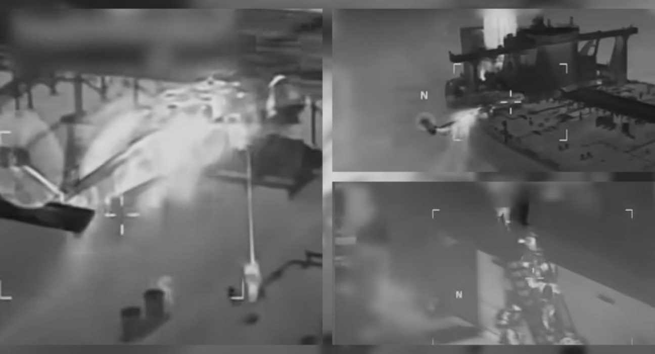 Kapal tanker berbendera Rusia di perairan Atlantik Utara