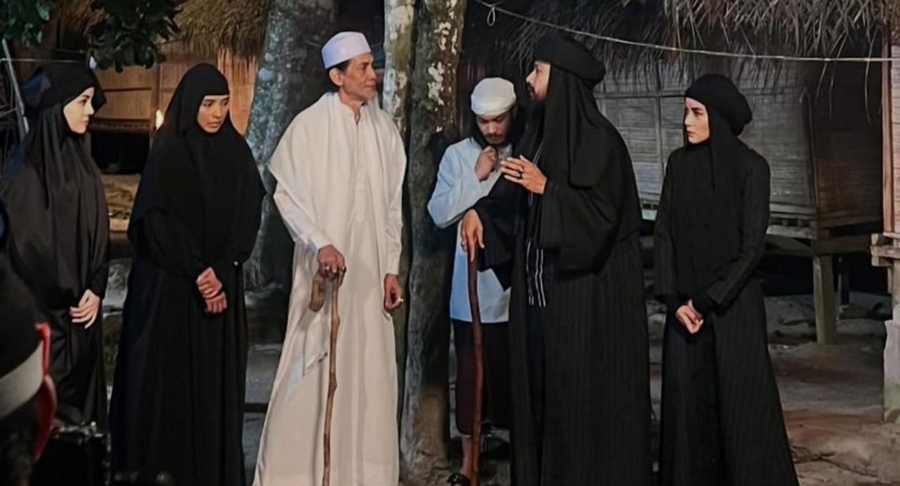 Olla Ramlan Memukau dengan Peran Anak Kyai yang Provokatif dalam 'WALID 2'