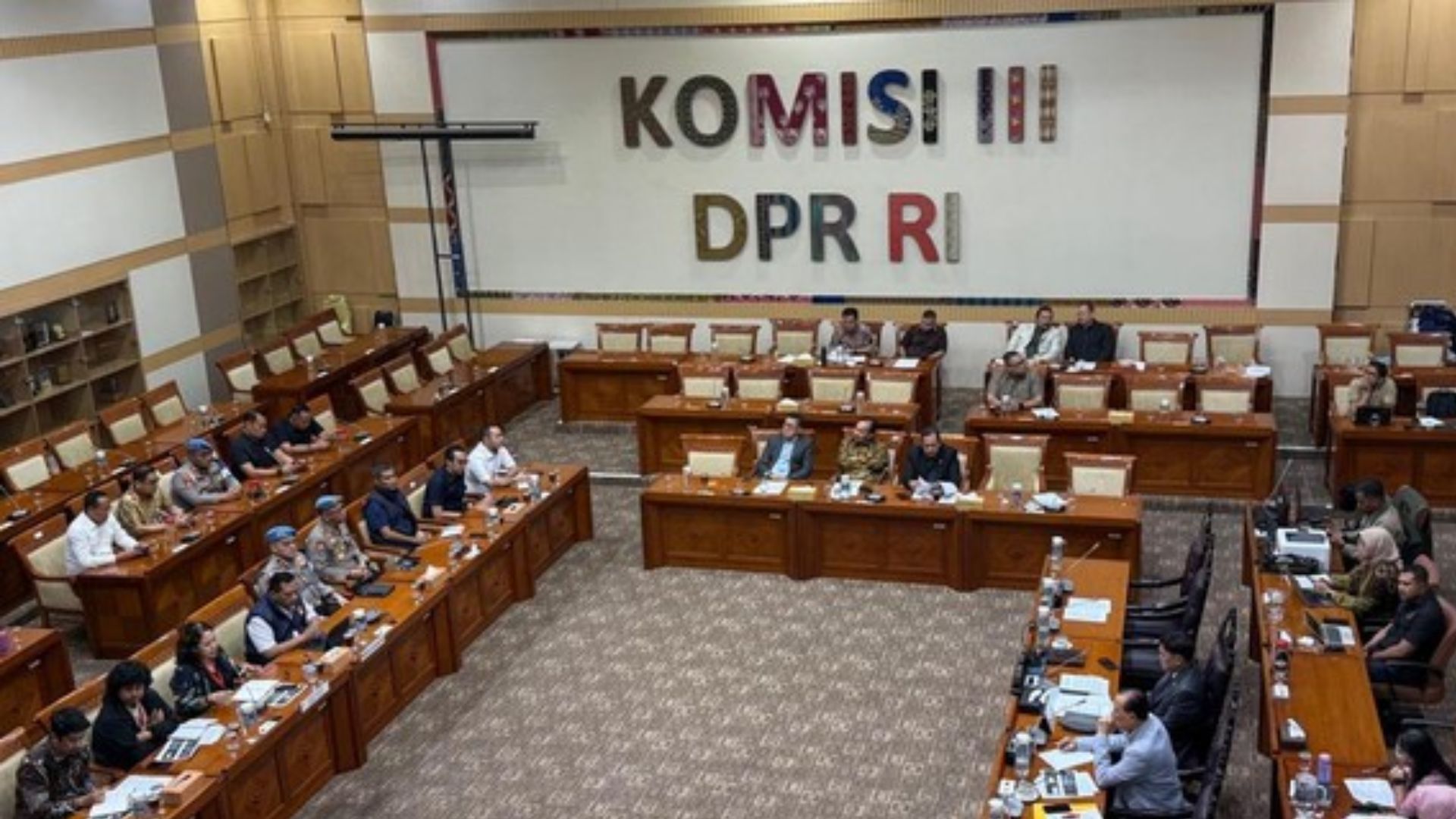 DPR Cecar Kapolda Metro Terkait Kasus Andrie Yunus