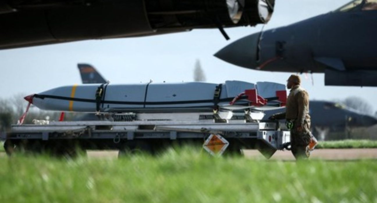 Drone Iran Serang Pangkalan Militer AS-Italia di Kuwait