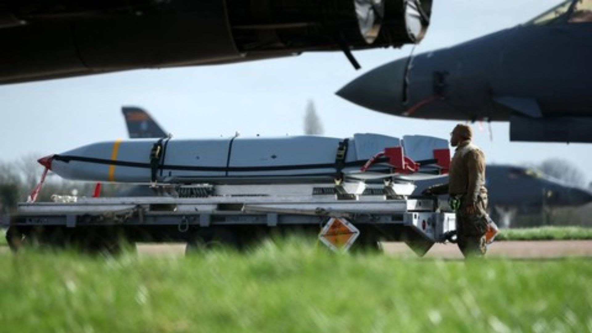 Drone Iran Serang Pangkalan Militer AS-Italia di Kuwait