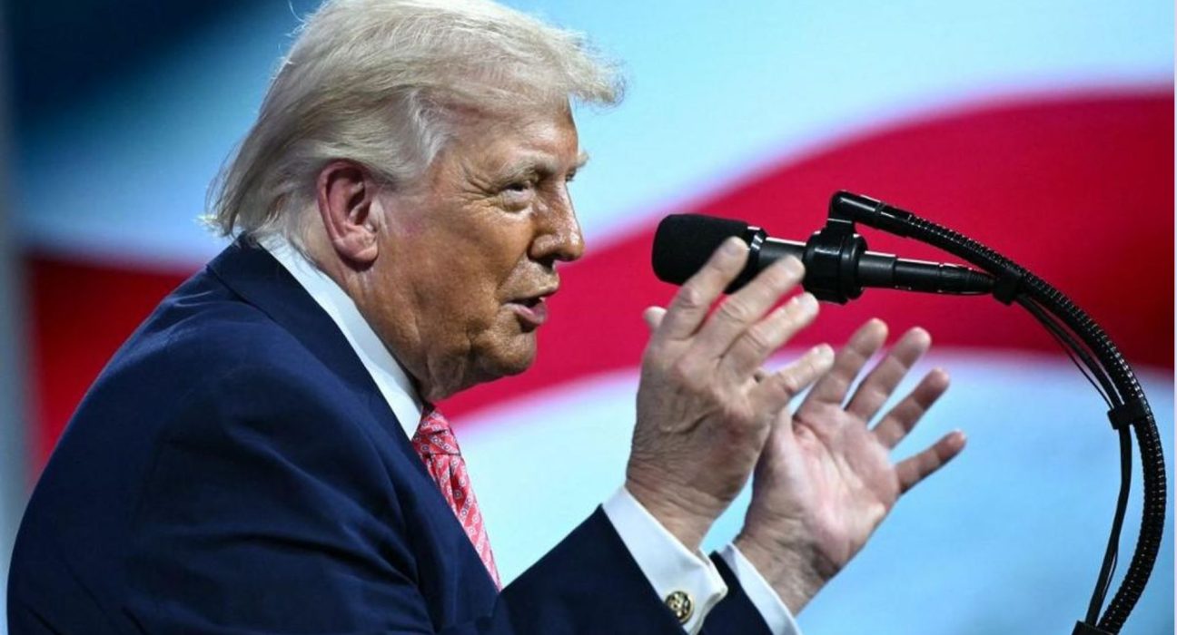 Trump AS Siap Bertindak Amankan Selat Hormuz