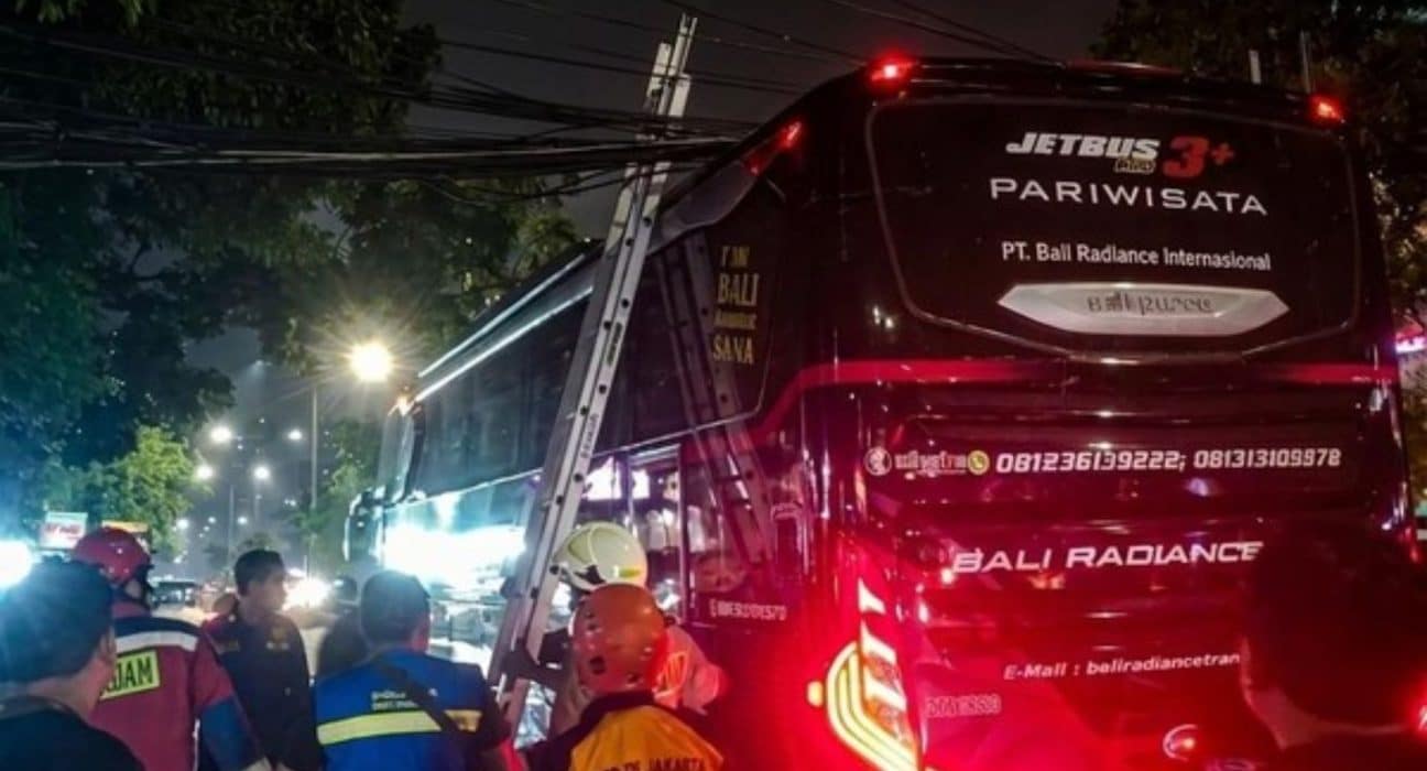 Bina Marga DKI Ganti Tiang Optik Roboh di Tamansari Jakbar