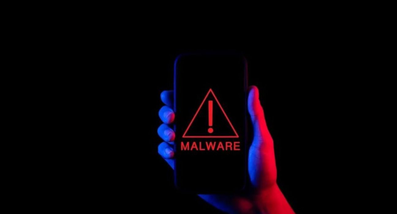 Waspada! 2,3 Juta Data WhatsApp Dicuri Malware Android