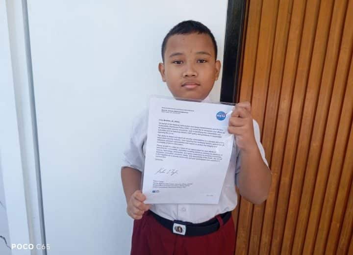 Ibrahim Al Abrar, siswa SD asal Boyolali yang meraih Letter of Recognition dari NASA setelah belajar coding secara mandiri dengan bantuan AI.