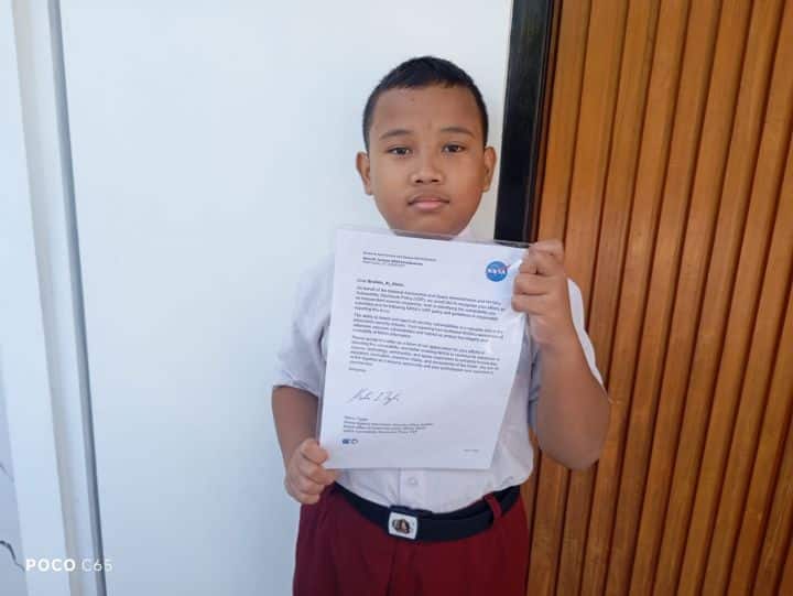 Ibrahim Al Abrar, siswa SD asal Boyolali yang meraih Letter of Recognition dari NASA setelah belajar coding secara mandiri dengan bantuan AI.