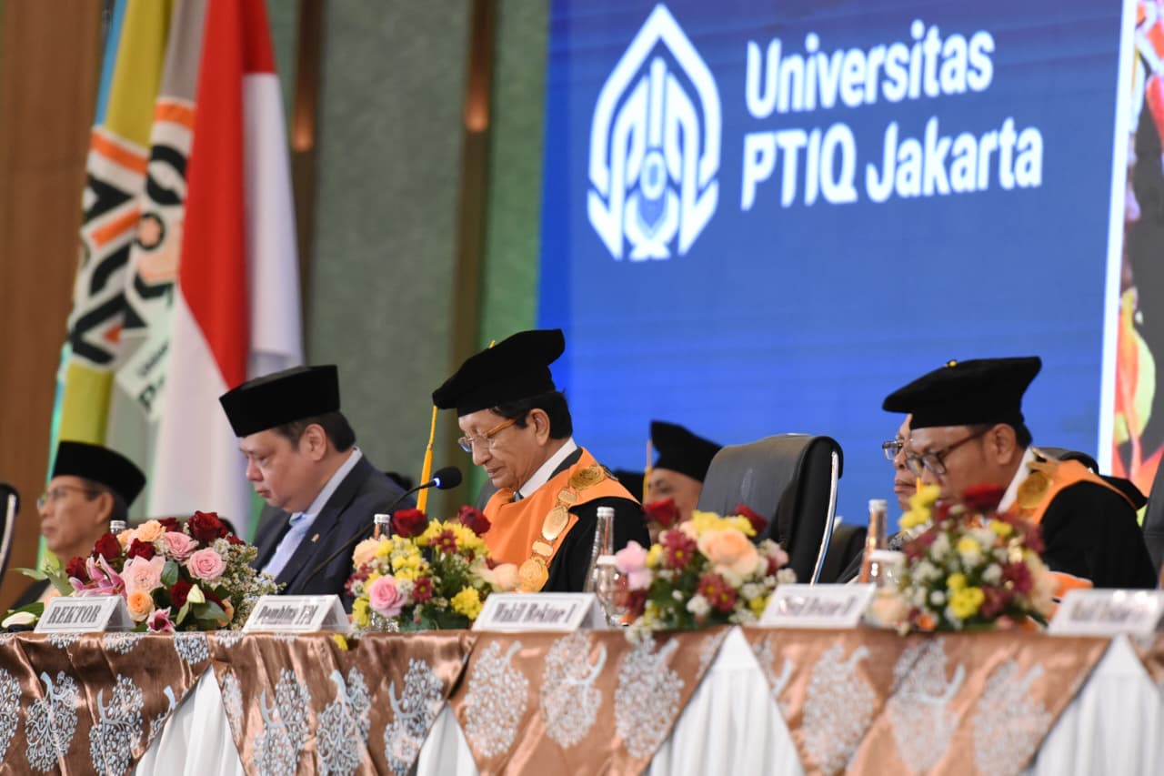 Suasana kegiatan di Universitas PTIQ Jakarta yang dihadiri oleh pimpinan dan jajaran civitas akademika. (Foto: Dok. Universitas PTIQ Jakarta)