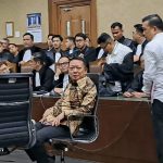 Satbrimob Polda Kalteng Basahi Titik Panas Karhutla