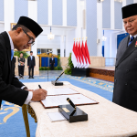Terima AMA Appreciation Award 2026, Denny JA Dorong “Wealth Creation” dan Keberanian Pengambilan Keputusan Korporasi