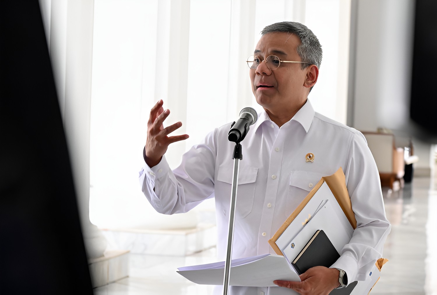Juru bicara Kemlu AS membantah rencana evakuasi personel diplomatik di wilayah Teluk dan menegaskan kebijakan terbatas di Arab Saudi.